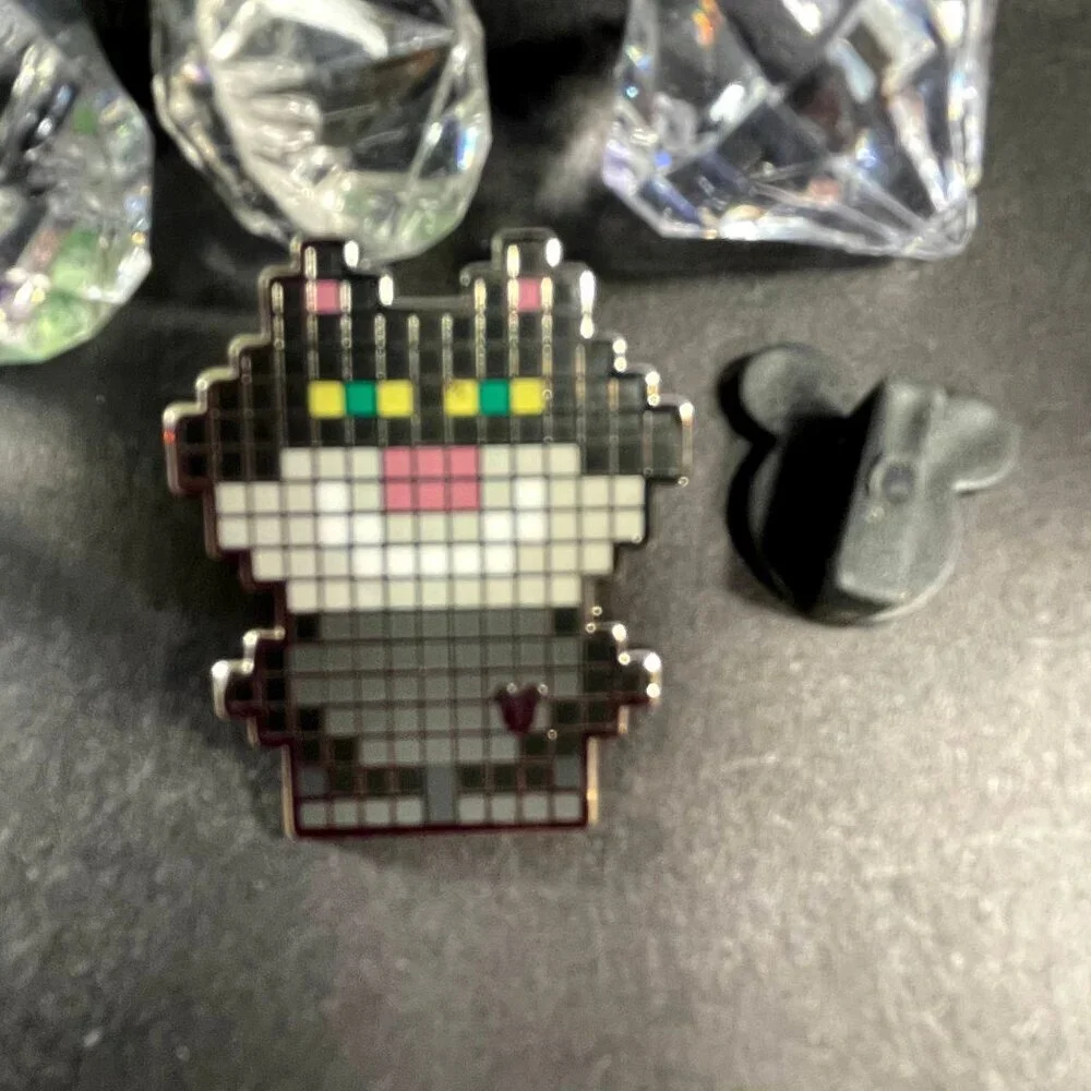 Disney Lucifer Trading Pin Villain Cinderella Cat Hidden Mickey Brooch Lapel Pin